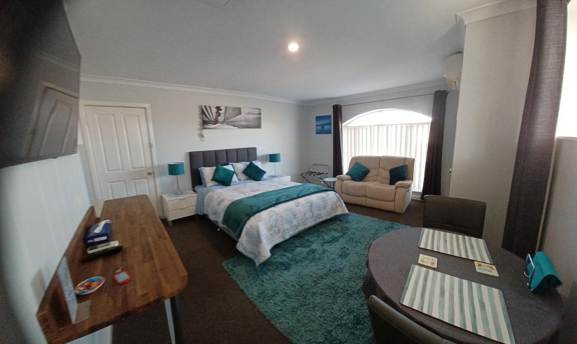 רוקינגהאם Palm Beach Guest House מראה חיצוני תמונה