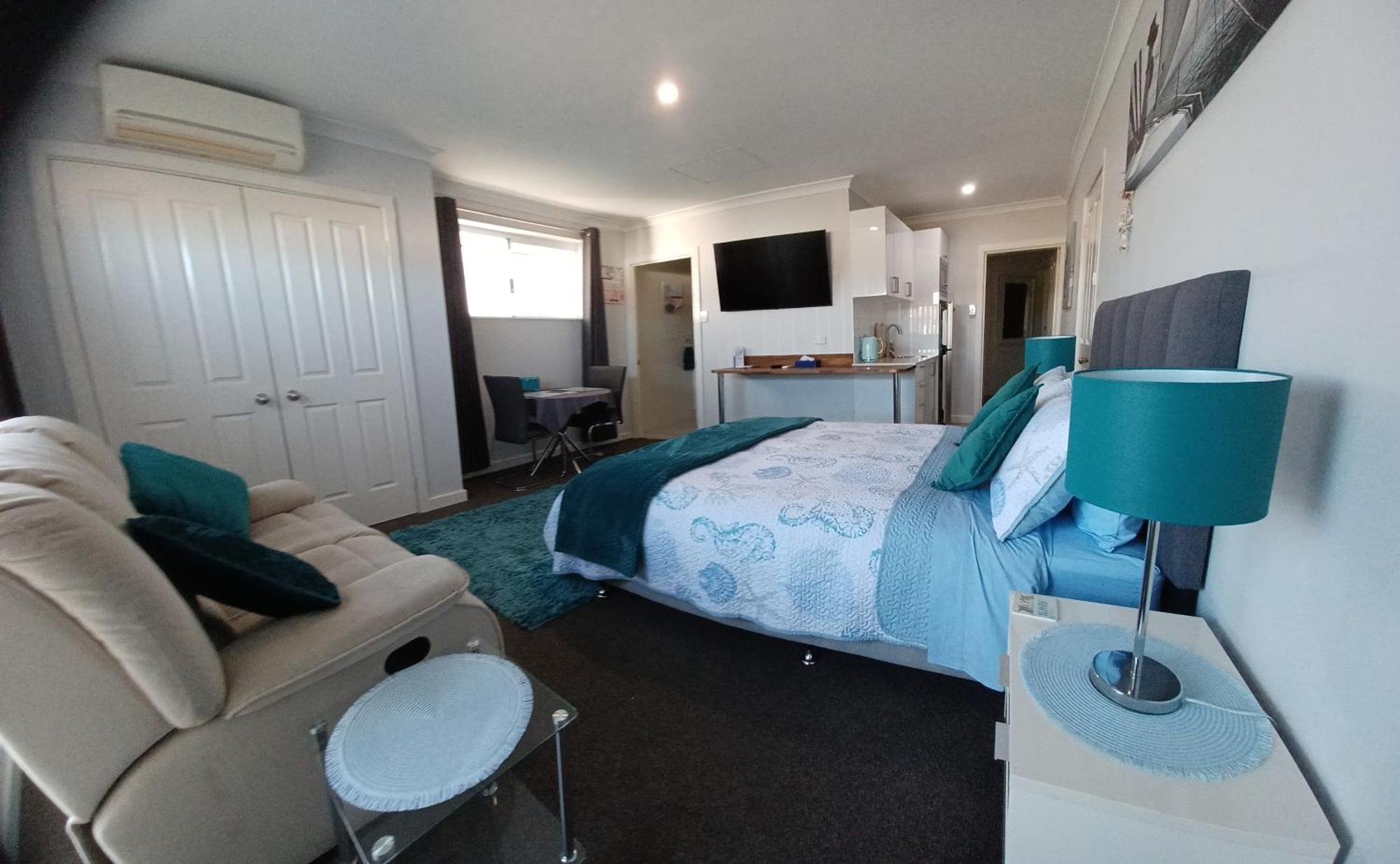 רוקינגהאם Palm Beach Guest House מראה חיצוני תמונה