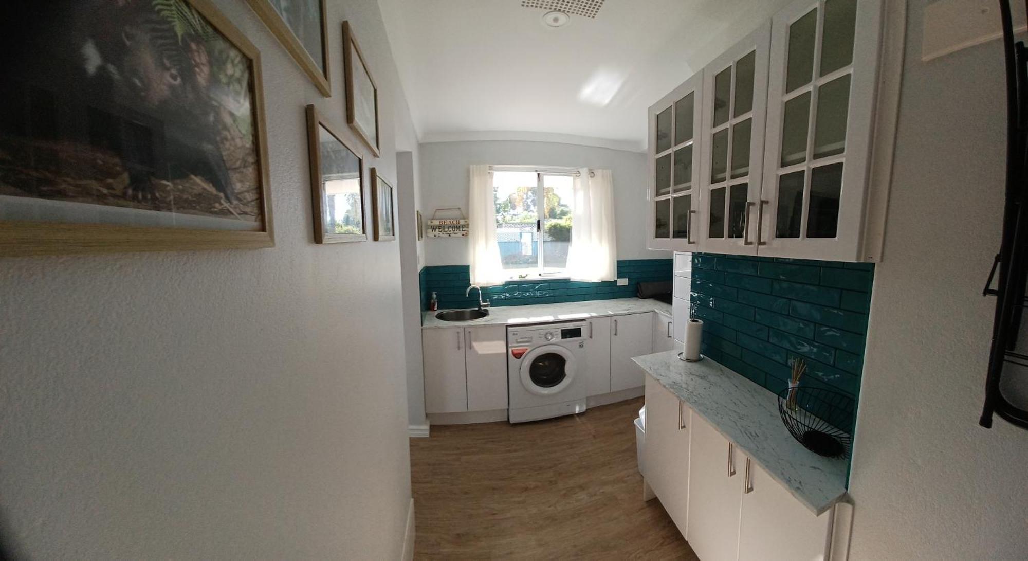 רוקינגהאם Palm Beach Guest House מראה חיצוני תמונה