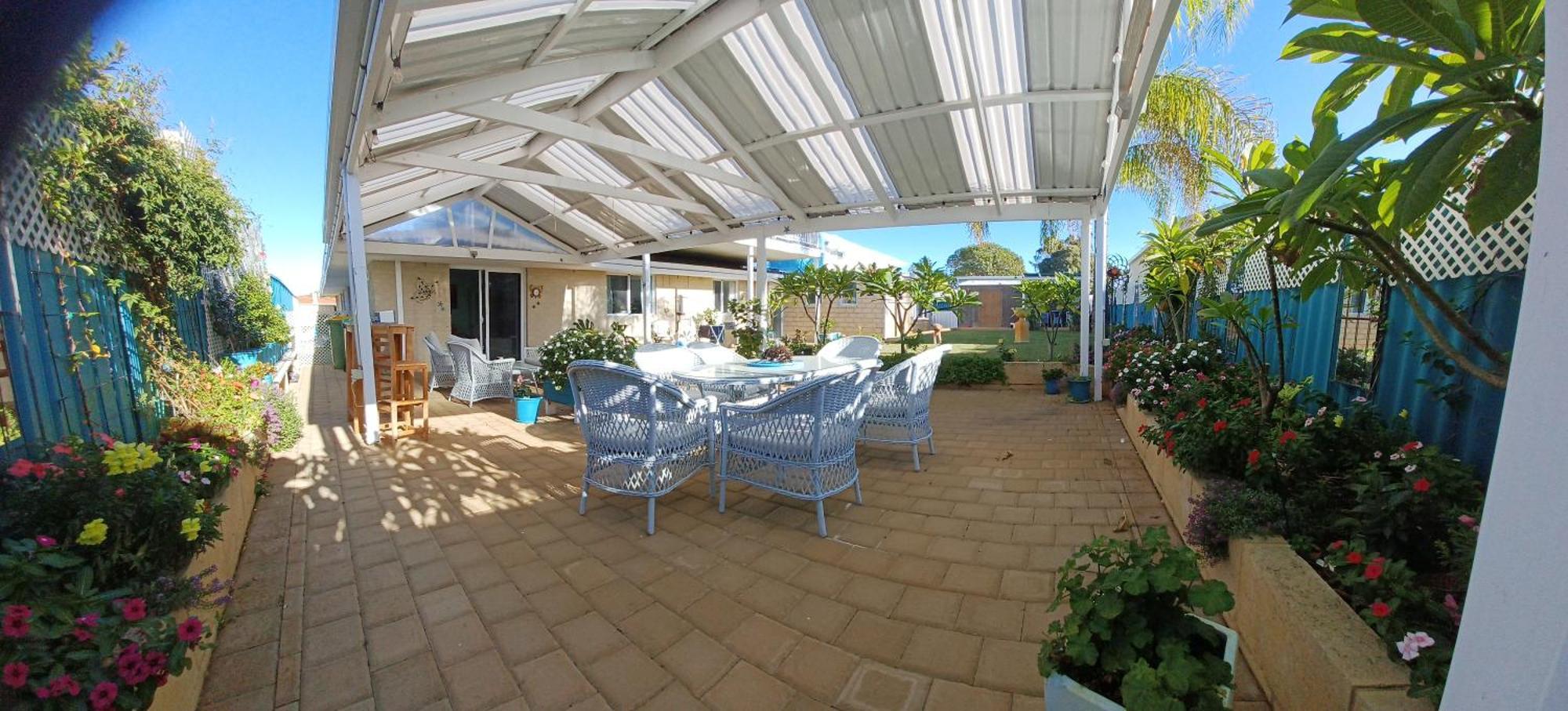 רוקינגהאם Palm Beach Guest House מראה חיצוני תמונה
