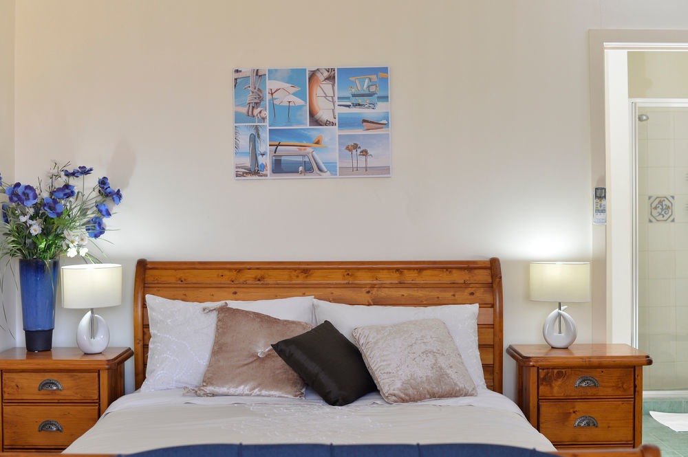 רוקינגהאם Palm Beach Guest House מראה חיצוני תמונה